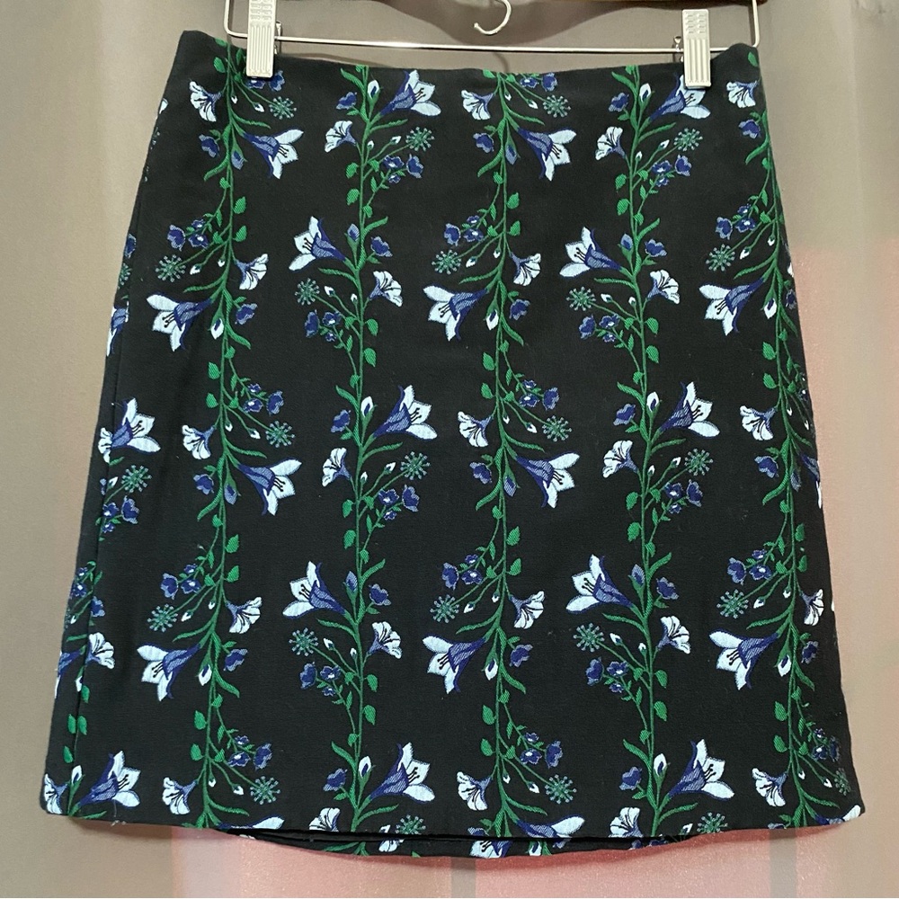 Ann Taylor Factory Floral Skirt Size 4P